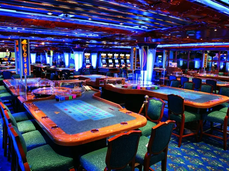 İSTANBUL HAREKETLİ * COSTA FORTUNA İLE YUNAN ADALARI 3